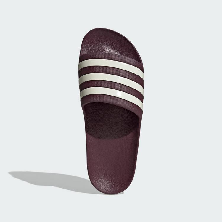 adidas adidas Aqua adilette Badelatschen - Maroon / Off White / Off White - 1 | SportScheck