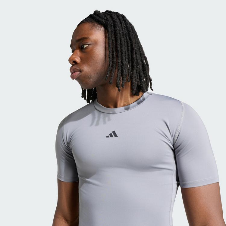 adidas adidas TECHFIT Compression Training T-Shirt Funktionsshirt Herren - Grey - 0 | SportScheck