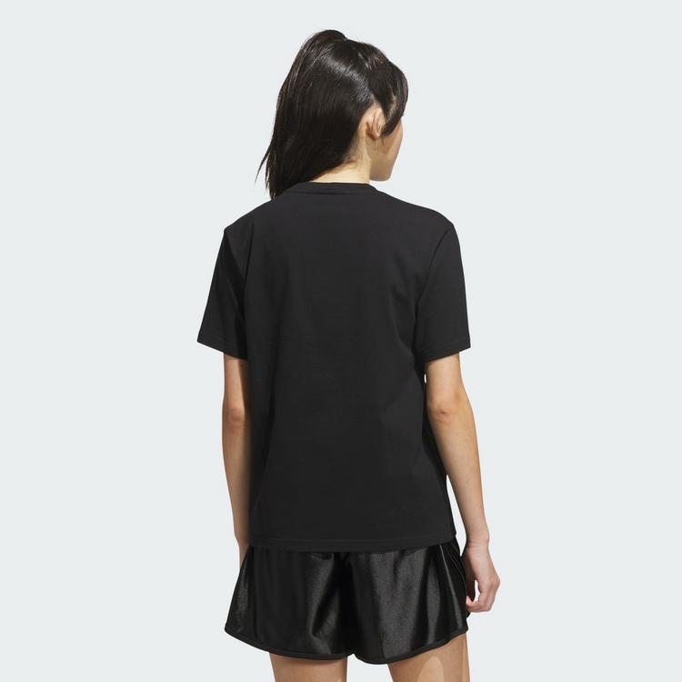 adidas adidas SATIN-FILLED LOGO GRAFIK T-SHIRT T-Shirt Damen - Black - 1 | SportScheck
