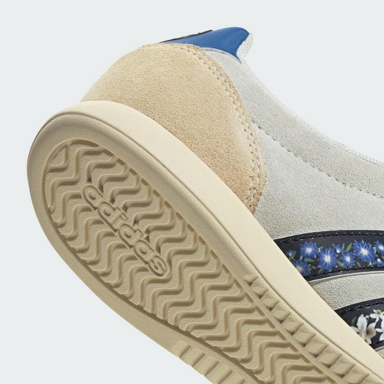 adidas adidas BARREDA LO SCHUH Sneaker Damen - Ivory / Core Black / Warm Vanilla - 6 | SportScheck