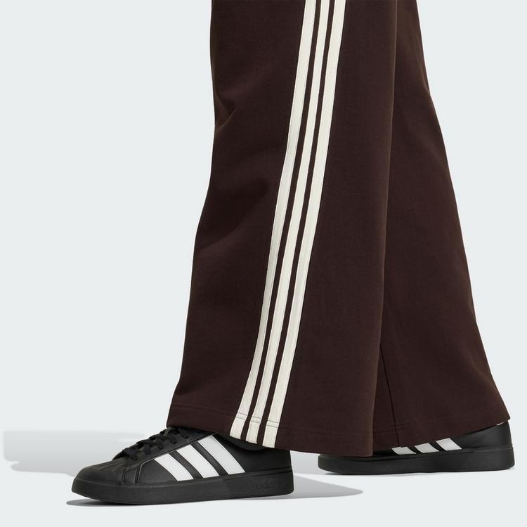 adidas adidas ADIDAS KIT 3-STREIFEN WEITE HOSE Stoffhose Damen - Aurora Coffee / Off White / Off White - 1 | SportScheck