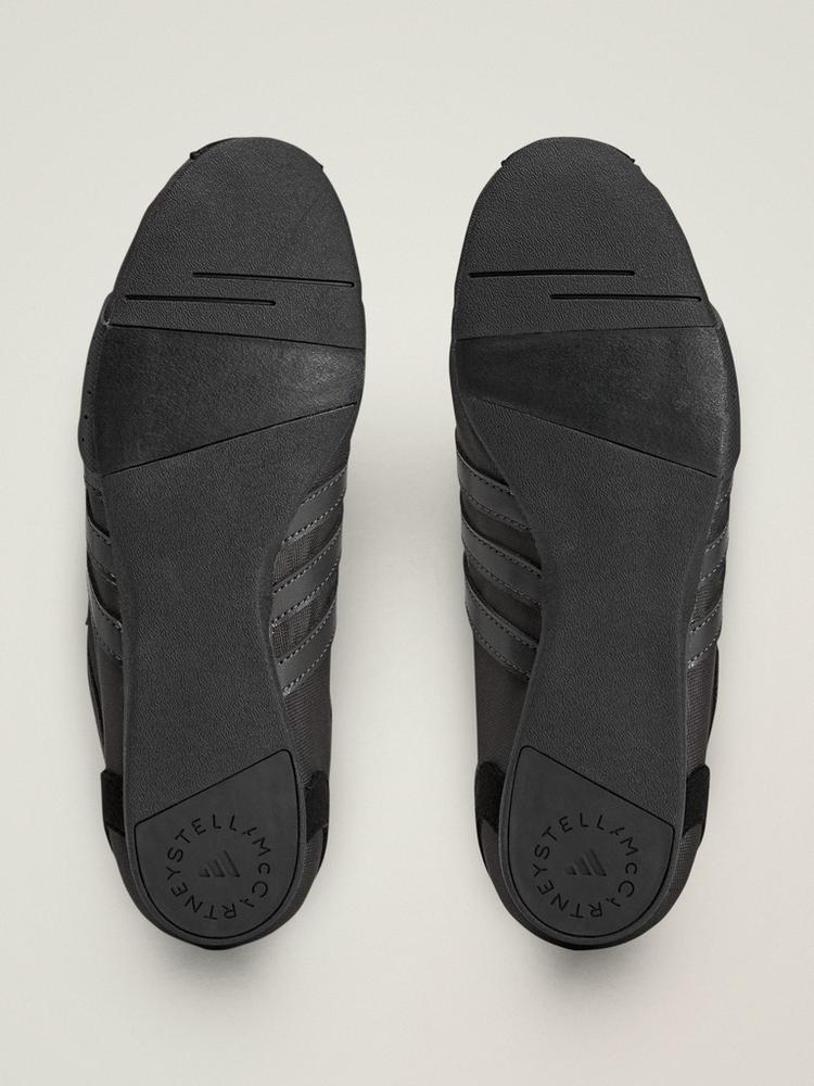 adidas adidas adidas by Stella McCartney Sportswear Sneaker Damen - Core Black / Core Black / Core Black - 2 | SportScheck