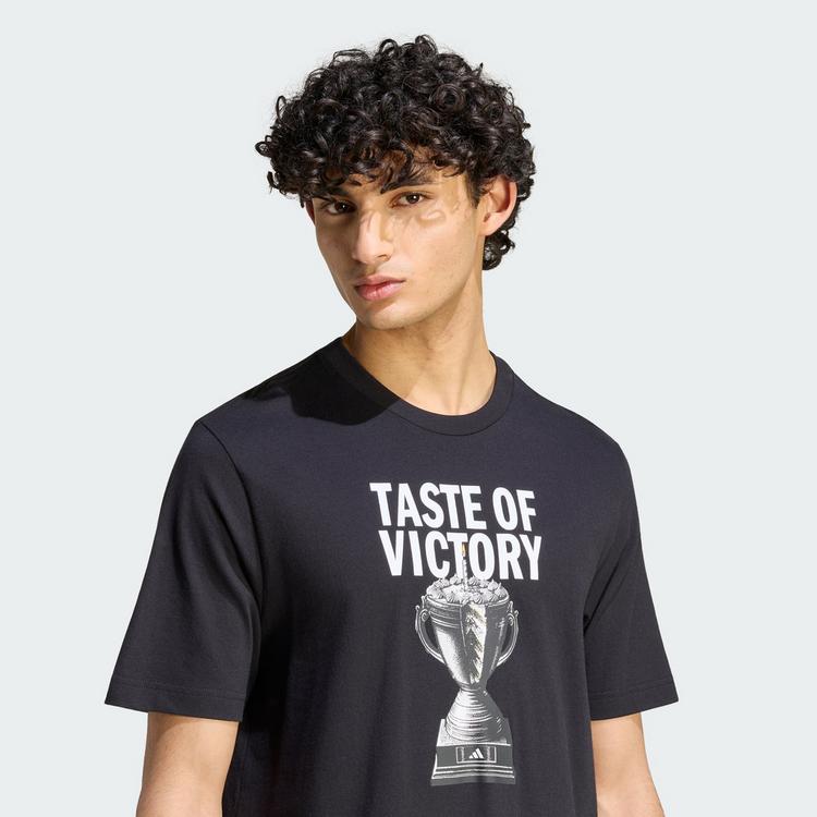 adidas adidas TASTE OF VICTORY CAKE GRAFIK T-SHIRT T-Shirt Herren - Black - 0 | SportScheck