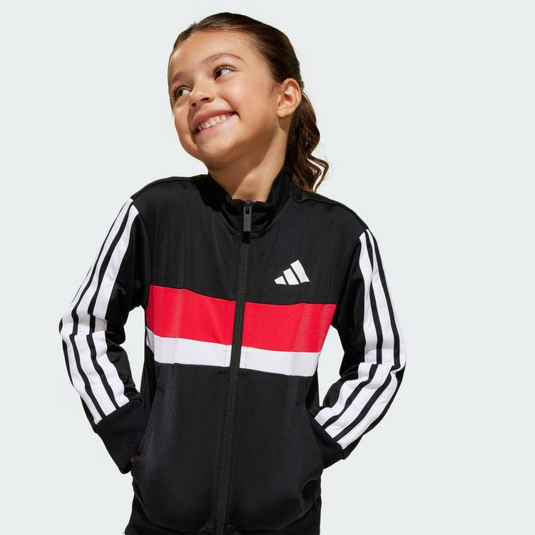 adidas adidas Seasonal Essentials Tiberio 3-Streifen Trainingsanzug Kinder - Black / White / Pure Ruby - 0 | SportScheck