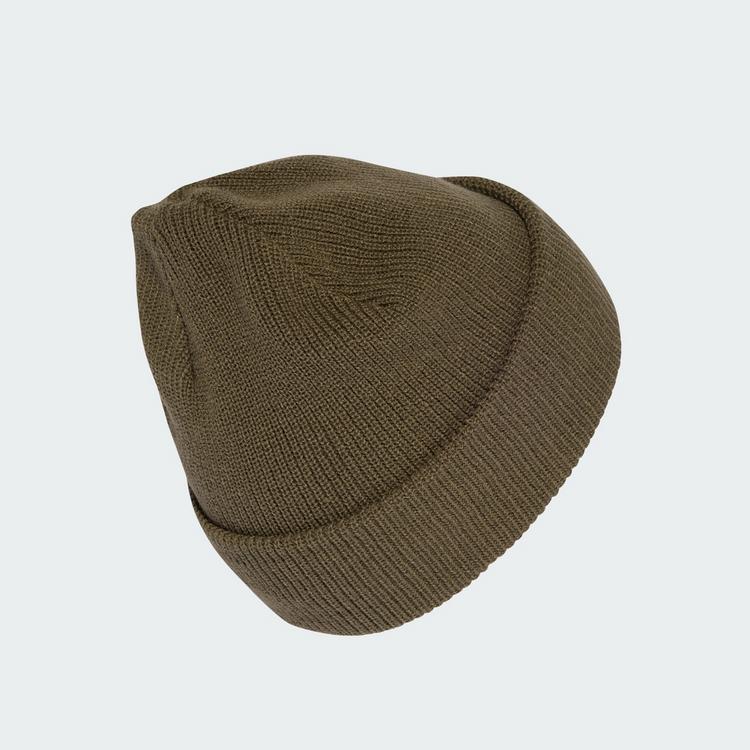 adidas adidas ESSENTIALS LABEL BEANIE MIT UMSCHLAG Beanie - Olive Strata / White - 0 | SportScheck
