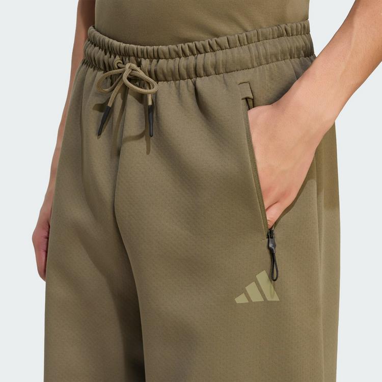 adidas adidas ADIDAS Z.N.E. HOSE OFFENER SAUM Freizeithose Herren - Olive Strata - 0 | SportScheck