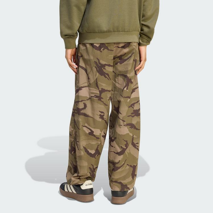 adidas adidas Seasonal Essentials Parachute-Hose, Stoffhose Herren - Multicolor / Aurora Coffee / Olive Strata / Khaki Six - 1 | SportScheck