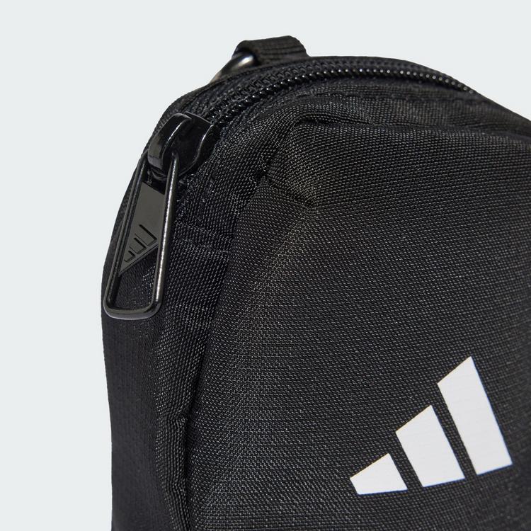 adidas adidas TRAINING DEFENDER GYM TASCHE MIT Umh&auml;ngetasche - Black / White - 1 | SportScheck
