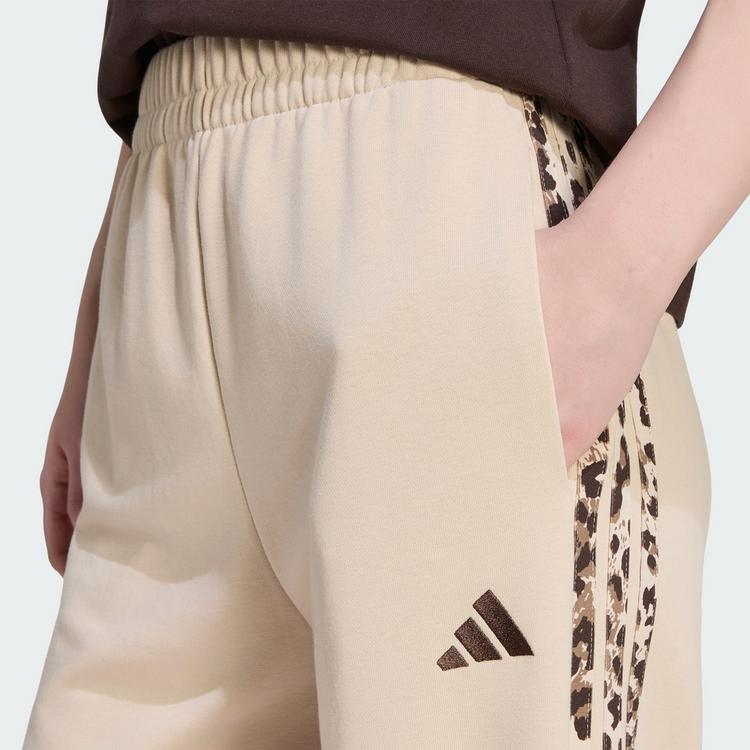 adidas adidas Seasonal Essentials 3-Streifen-Hosen, Stoffhose Damen - Crystal Linen / Multicolor / Crystal Linen - 0 | SportScheck