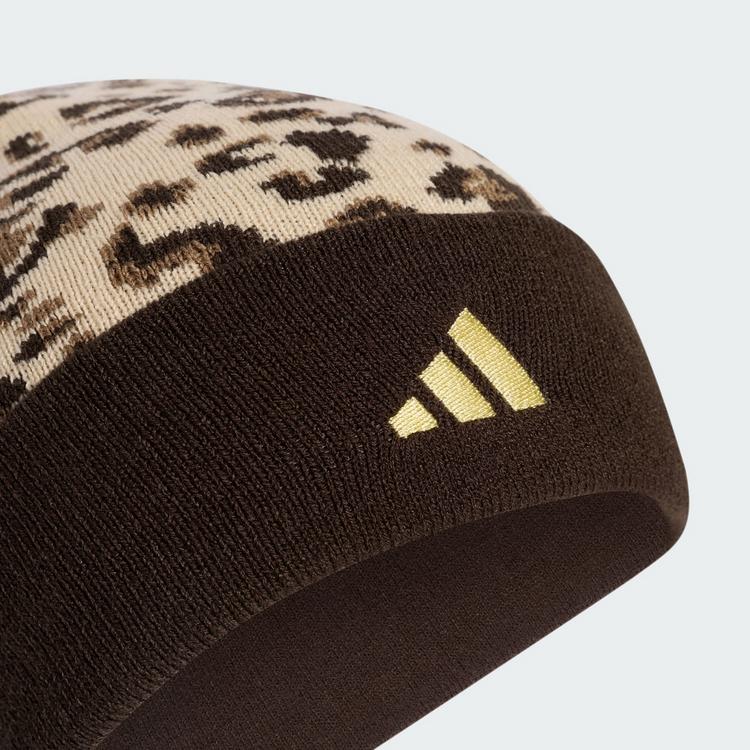 adidas adidas Leo Grafik Beanie Beanie - Crystal Linen / Dark Brown / Gold Metallic - 0 | SportScheck