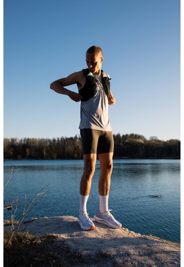 Endurance Endurance Genend Laufweste Herren - 1001 Black - 0 | SportScheck