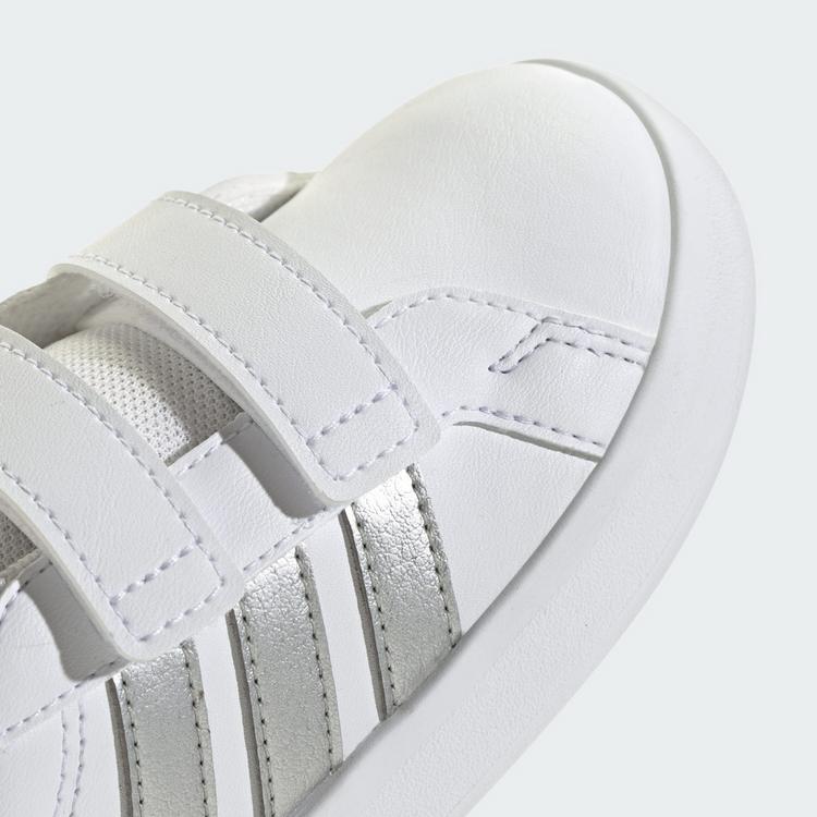 adidas adidas GRAND COURT 3.0 KIDS SCHUH Sneaker Kinder - Cloud White / Silver Metallic / Silver Metallic - 7 | SportScheck