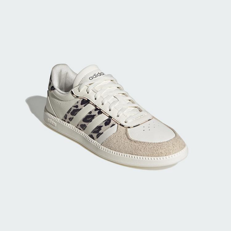 adidas adidas BREAKNET SLEEK SCHUH Sneaker Damen - Core White / Crystal Linen / Khaki Six - 3 | SportScheck