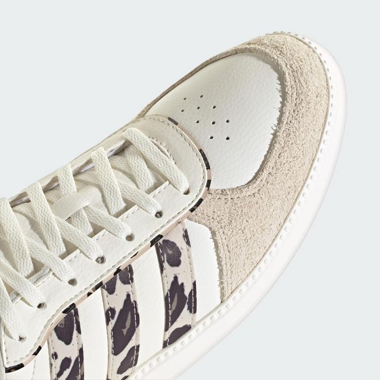 adidas adidas BREAKNET SLEEK SCHUH Sneaker Damen - Core White / Crystal Linen / Khaki Six - 7 | SportScheck