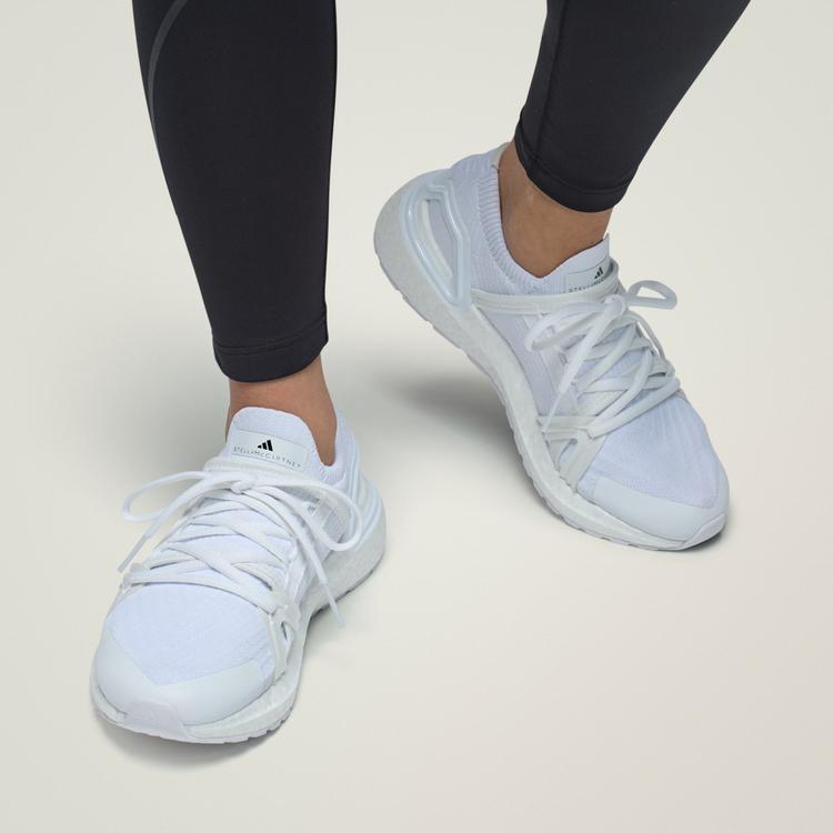adidas adidas adidas by Stella McCartney Ultraboost Laufschuhe Damen - Cloud White / Cloud White / Cloud White - 0 | SportScheck