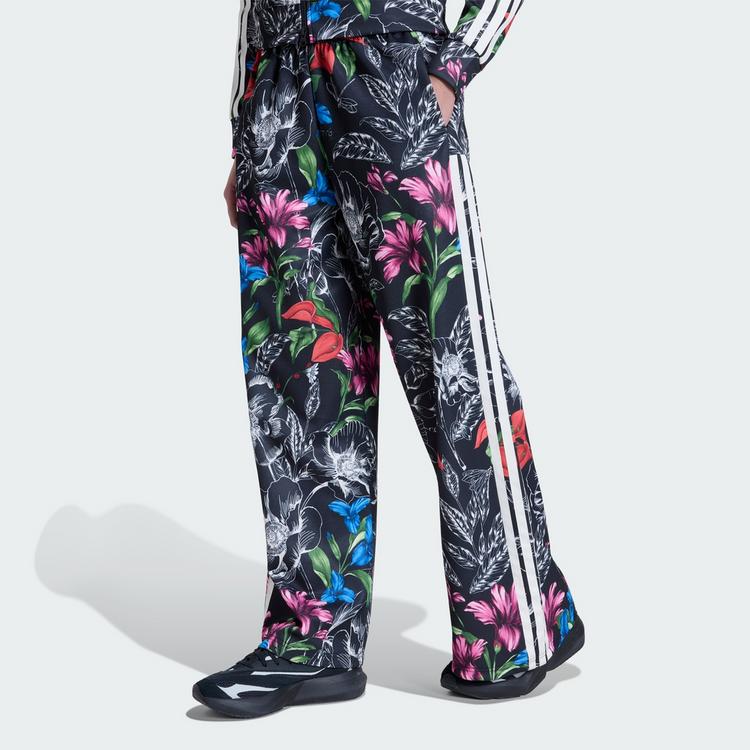 adidas adidas ADIDAS X FARM RIO HOUSE OF TIRO Stoffhose Damen - Black / Cream White / Multicolor - 0 | SportScheck