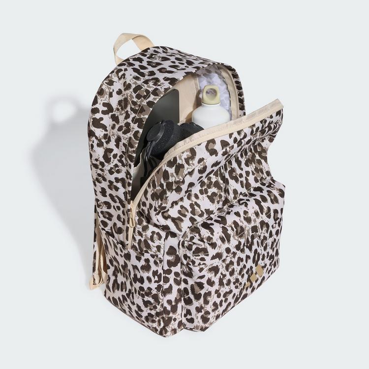 adidas adidas Leo Grafik Rucksack Daypack - Crystal Linen / Khaki Six - 0 | SportScheck