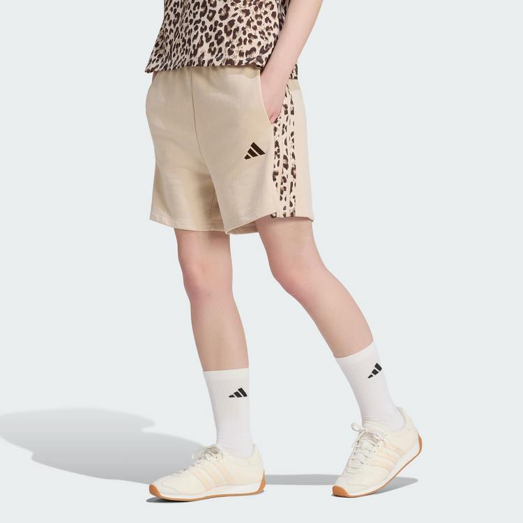 adidas adidas Seasonal Essentials 3-Streifen Shorts, Shorts Damen - Crystal Linen / Multicolor / Crystal Linen - 0 | SportScheck