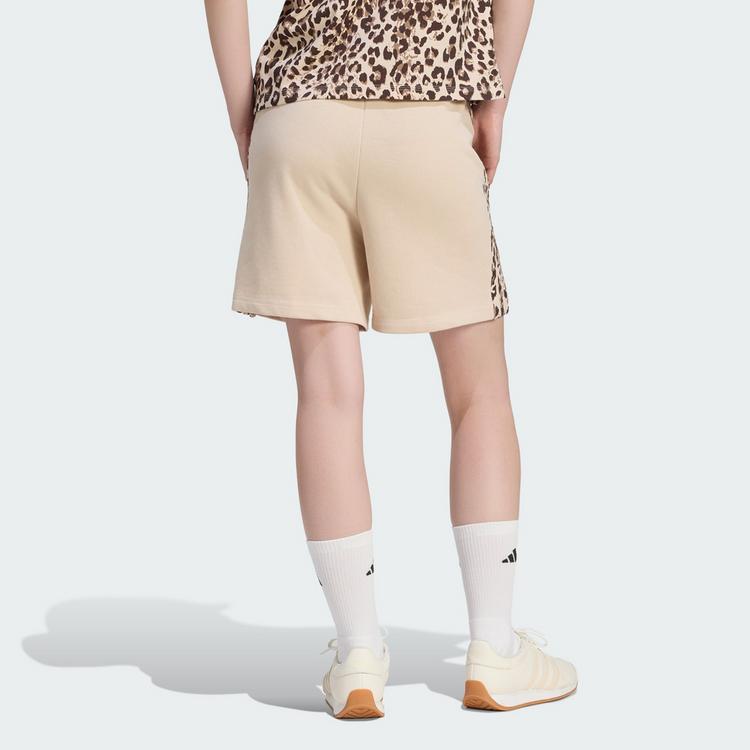 adidas adidas Seasonal Essentials 3-Streifen Shorts, Shorts Damen - Crystal Linen / Multicolor / Crystal Linen - 1 | SportScheck