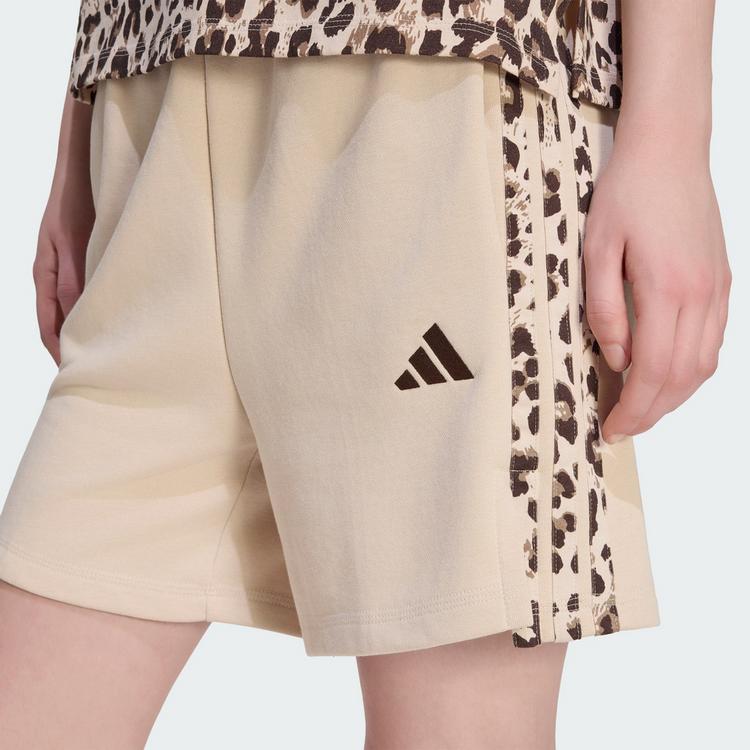 adidas adidas Seasonal Essentials 3-Streifen Shorts, Shorts Damen - Crystal Linen / Multicolor / Crystal Linen - 0 | SportScheck