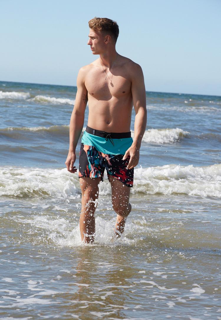 BECO BEERMANN BECO BEERMANN Schwimm Shorts "Feathers" Badehose Herren - bunt - 3 | SportScheck