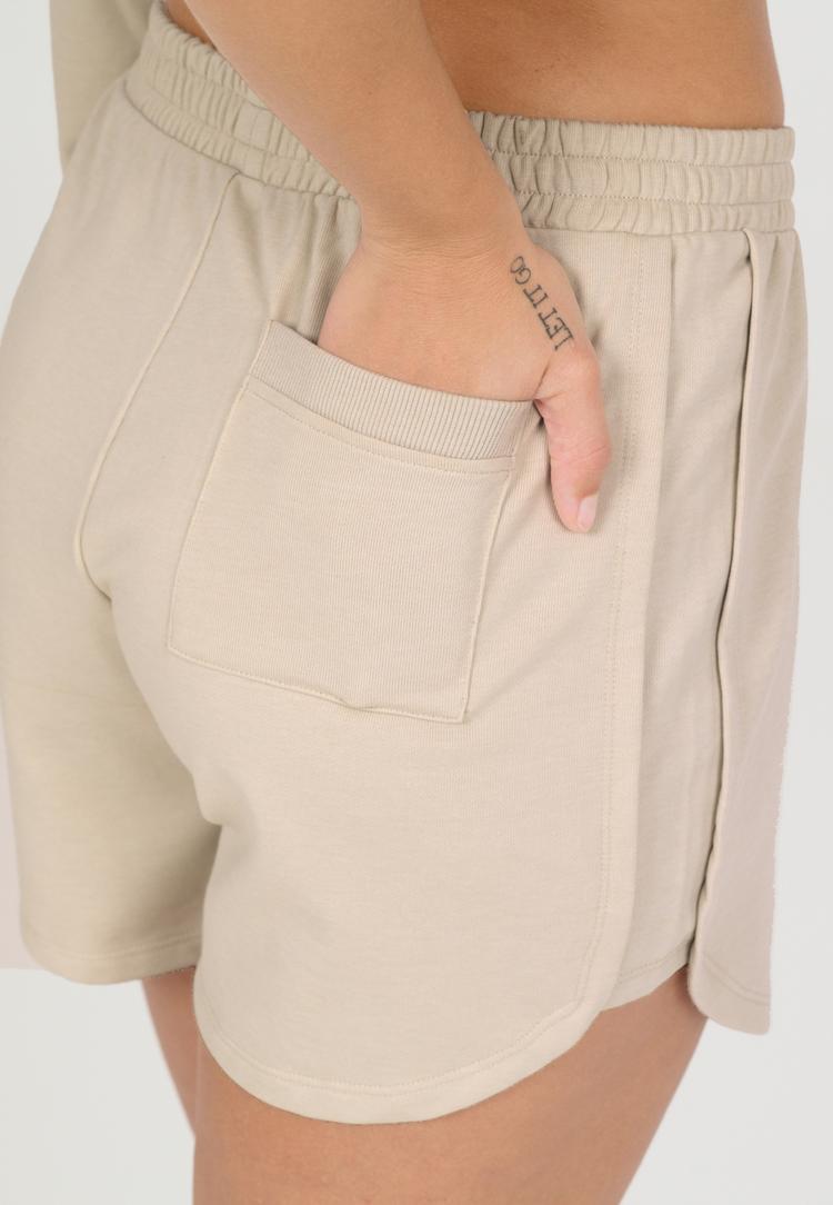 NOU NOU Vacay Shorts Damen - 1308 Nou Sand - 1 | SportScheck