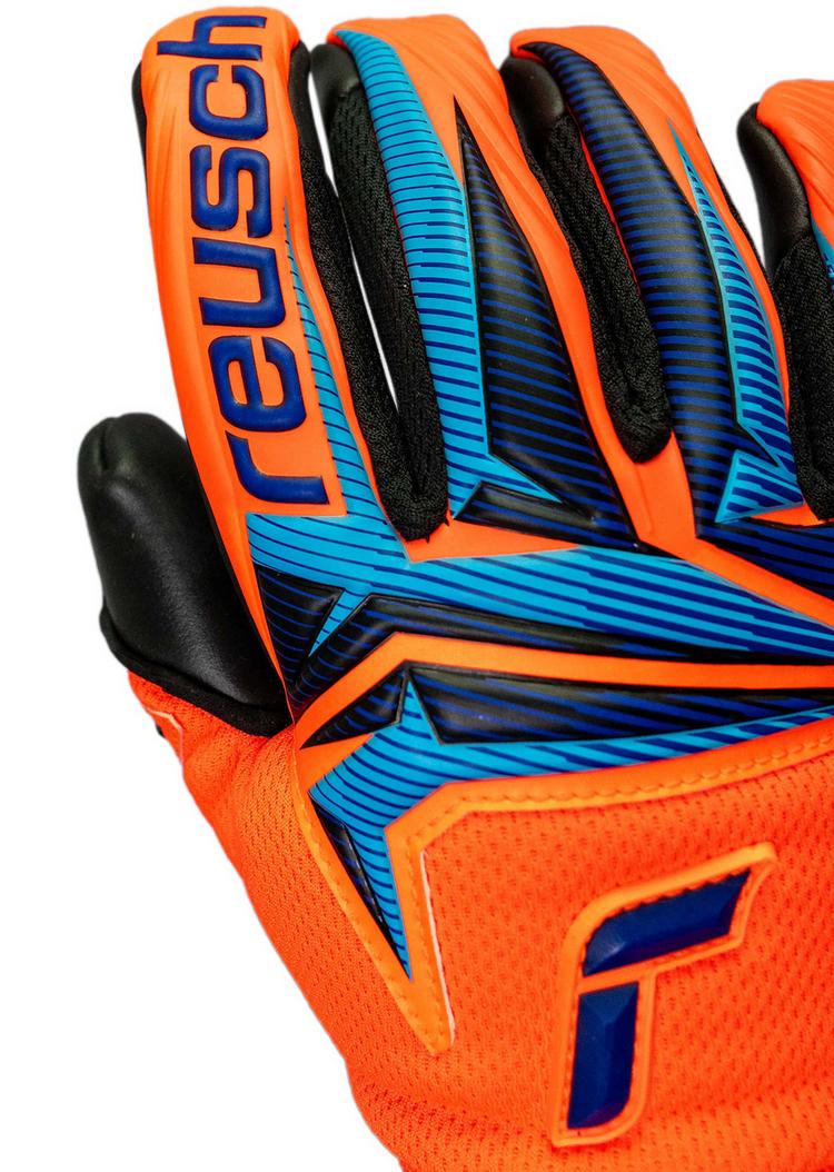 Reusch Reusch Attrakt Infinity Evolution NC Torwarthandschuhe - 2289 shock orang / blue / blac - 6 | SportScheck