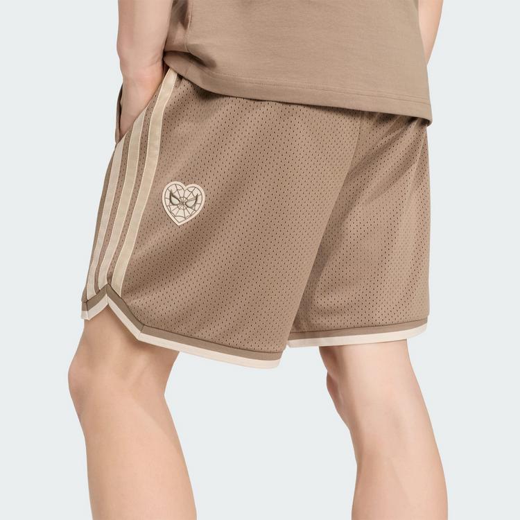adidas adidas adidas MARVEL SPIDER-MAN Shorts, Mesh Shorts Herren - Khaki Six - 1 | SportScheck