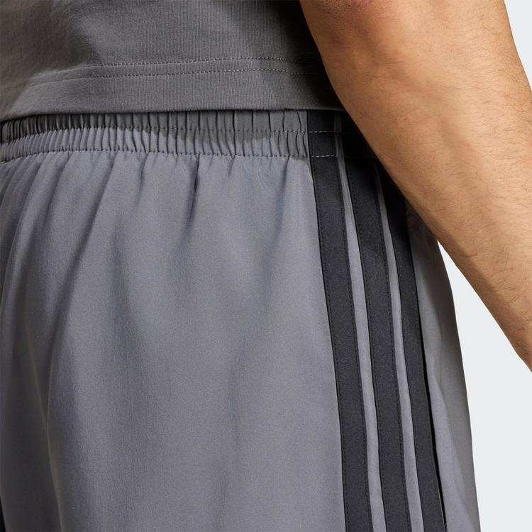 adidas adidas Essentials 3-Streifen Chelsea Lite Shorts Herren - Grey Five / Black - 1 | SportScheck