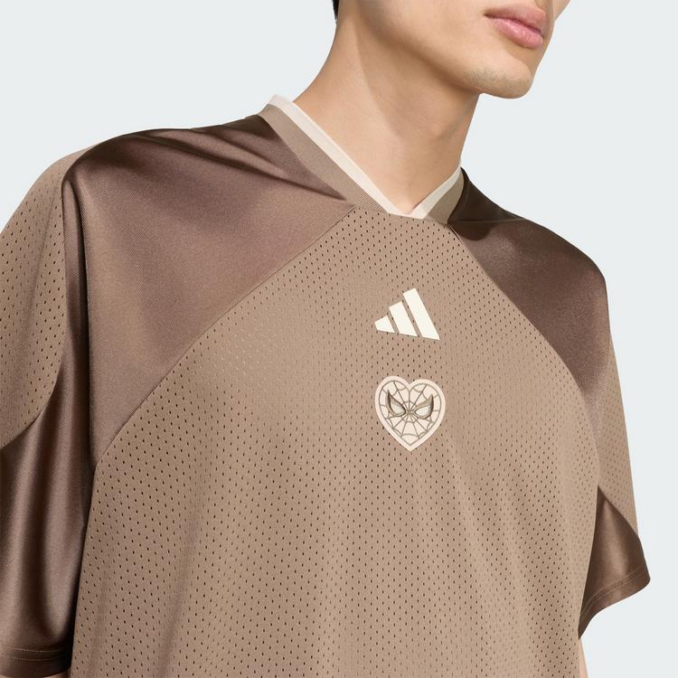 adidas adidas adidas MARVEL SPIDER-MAN Mesh Shirt T-Shirt Herren - Khaki Six - 0 | SportScheck