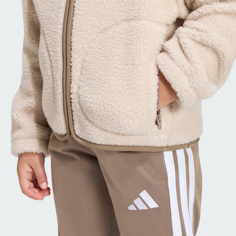 adidas adidas ALPAKA SHERPA JACKE Trainingsjacke Kinder - Crystal Linen - 1 | SportScheck
