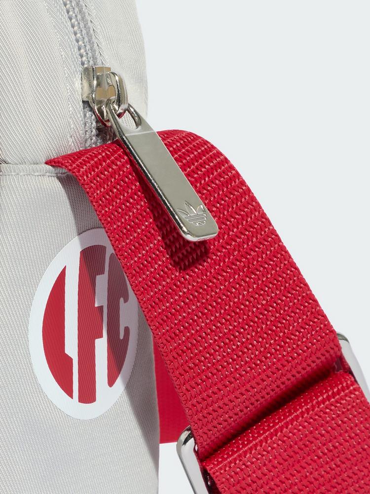 adidas adidas LIVERPOOL FC FESTIVAL-TASCHE Umh&auml;ngetasche - Grey Two / Strawberry Red - 2 | SportScheck