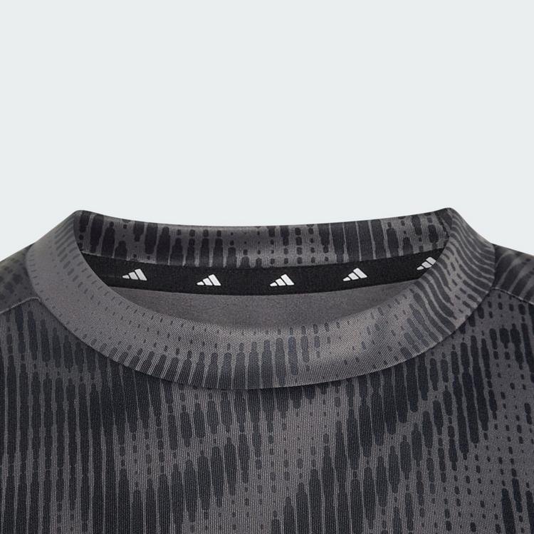 adidas adidas SPORT ICONS ALLOVER GRAFIK T-SHIRT T-Shirt Kinder - Grey Five / Black / Grey Three - 1 | SportScheck