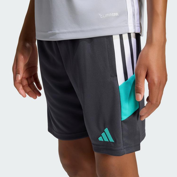 adidas adidas TIRO 26 ESSENTIALS KIDS SHORTS Fu&szlig;ballshorts Kinder - Night Grey / Mint Rush / White - 0 | SportScheck