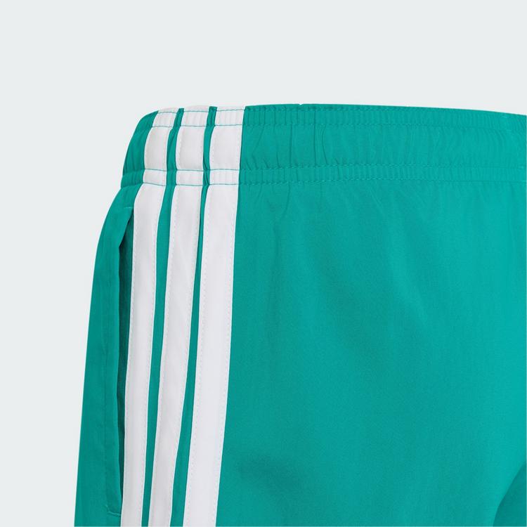 adidas adidas 3-STREIFEN KIDS BADESHORTS Badehose Kinder - Equipment Green / White - 3 | SportScheck