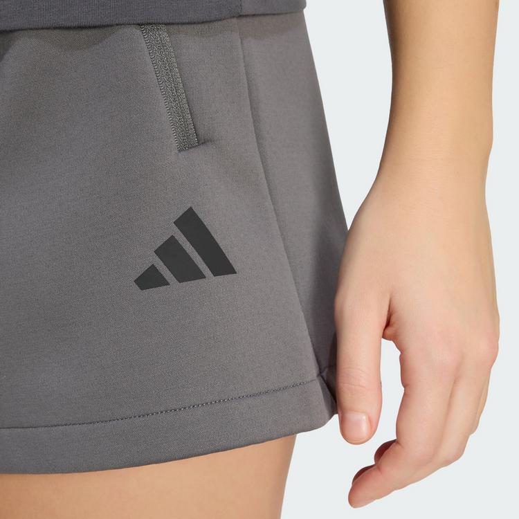 adidas adidas ADIDAS Z.N.E. SHORTS Shorts Damen - Grey Five - 0 | SportScheck
