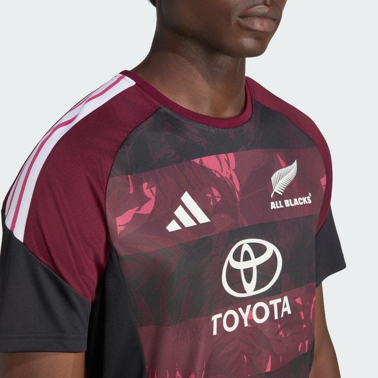 adidas adidas All Blacks Performance T-Shirt f&uuml;r die T-Shirt Herren - Maroon - 0 | SportScheck