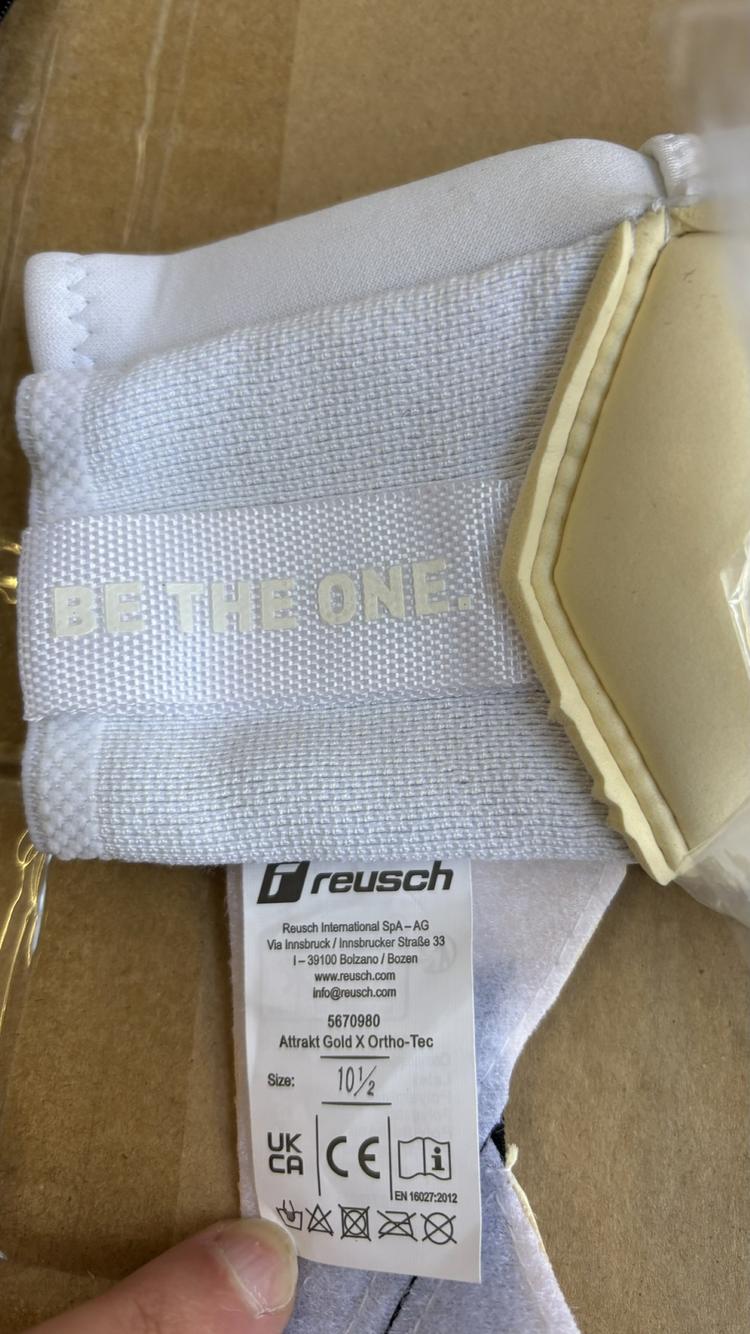 Reusch Reusch Attrakt Gold X Ortho-Tec Torwarthandschuhe - 1100 white - 6 | SportScheck