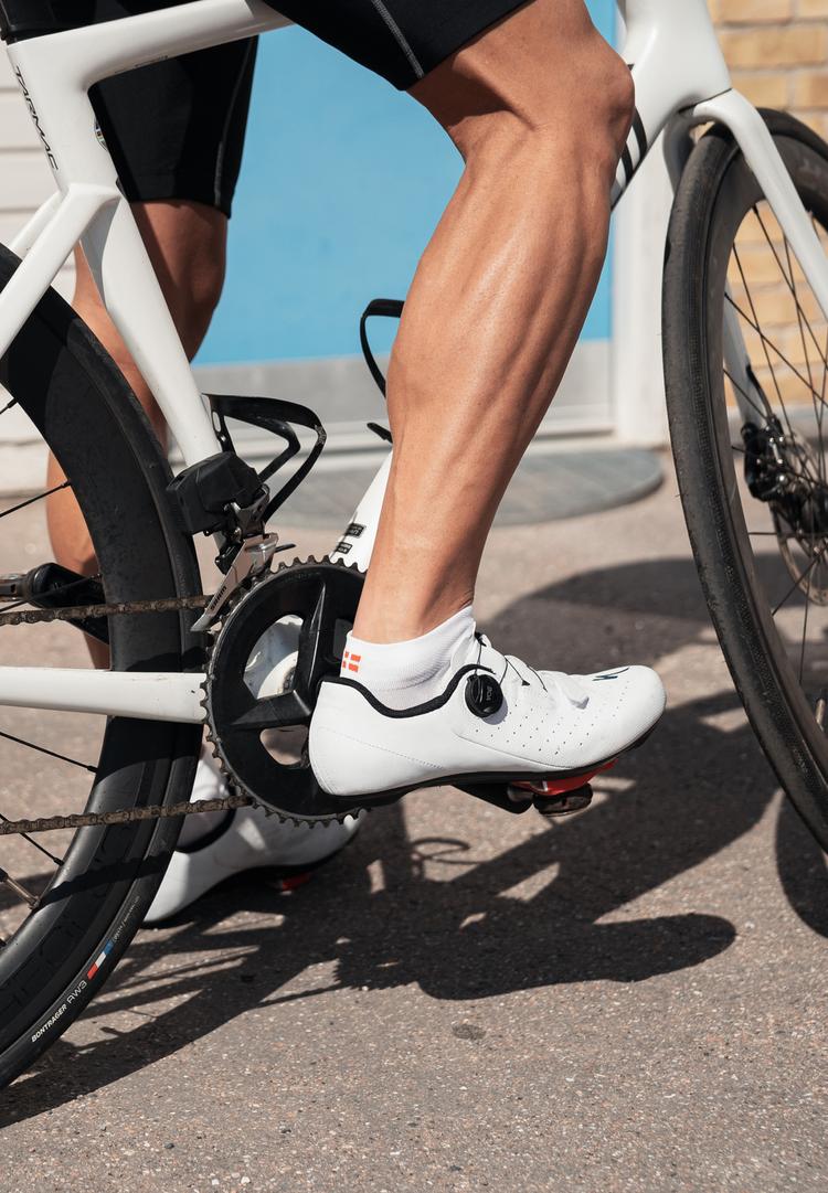 DANISH ENDURANCE DANISH ENDURANCE Aero Cycling Low-Cut Socken - black/navy/white - 1 | SportScheck