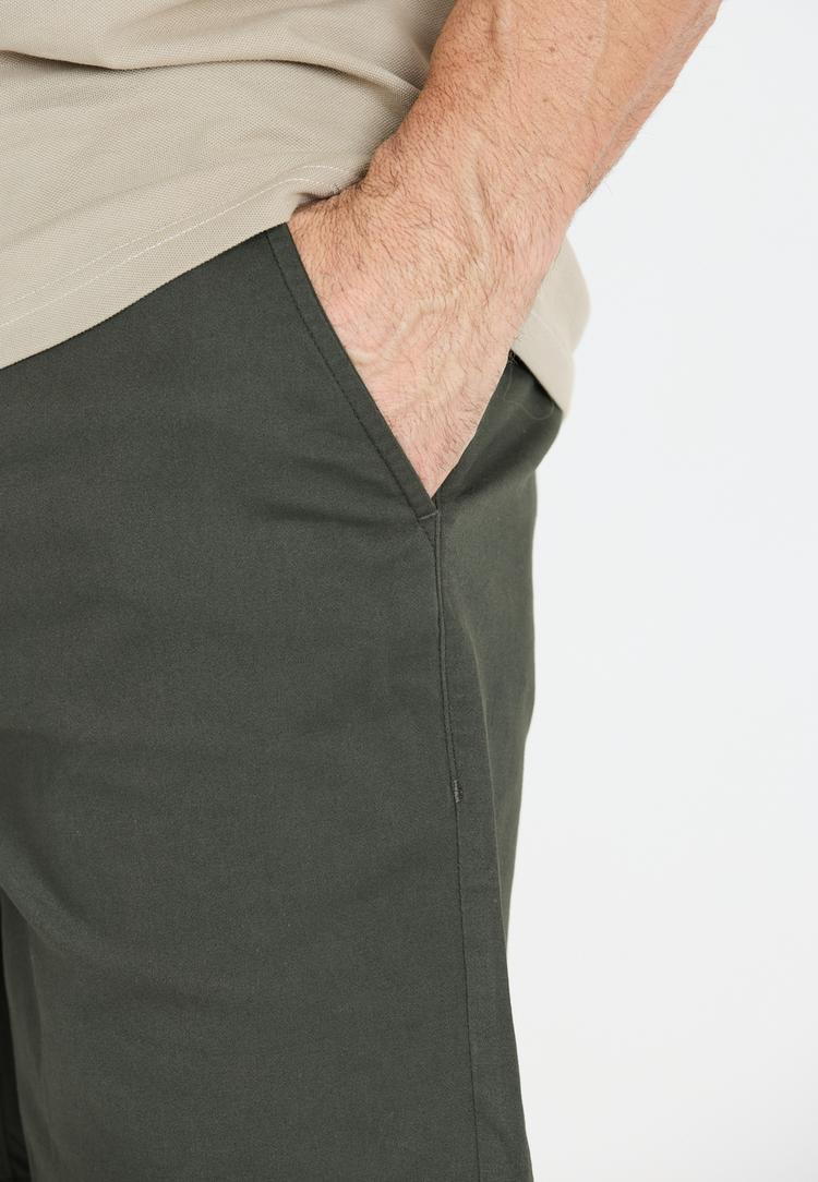 NOU NOU Quentin Shorts Herren - 3274 Dark Emerald - 1 | SportScheck