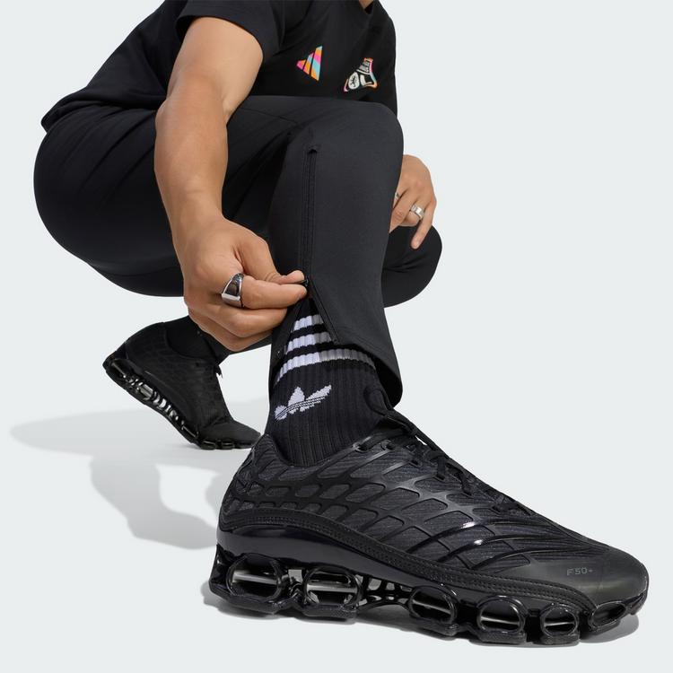 adidas adidas Olympique Lyon Tiro Reisehose Trainingshose Herren - Black - 1 | SportScheck