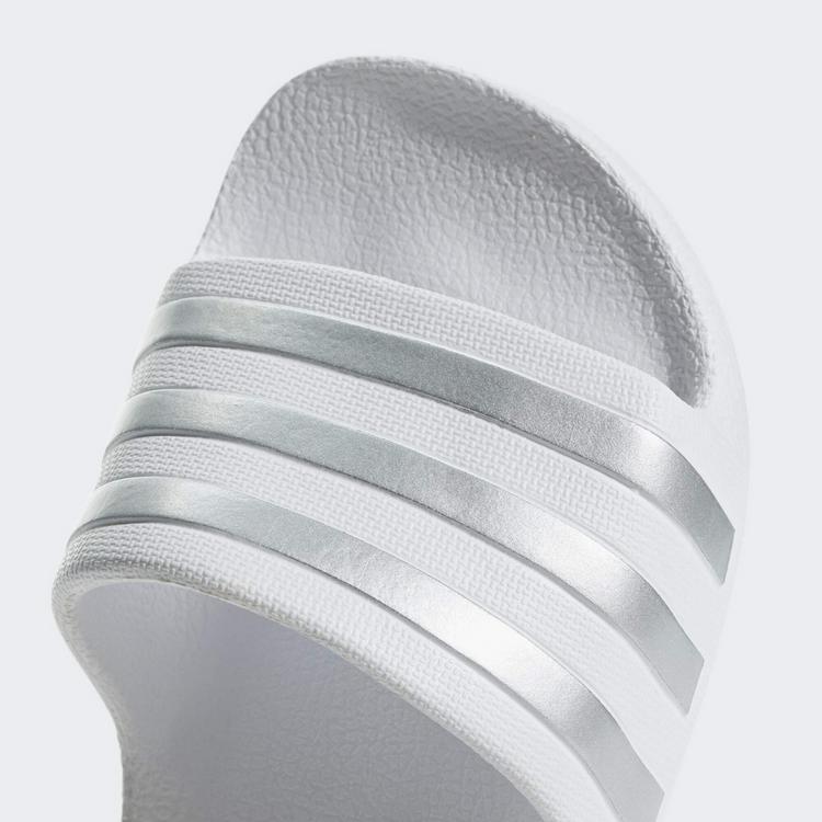 adidas adidas ADILETTE AQUA K Badelatschen Kinder - ftwwht-silvmt-ftwwht - 9 | SportScheck