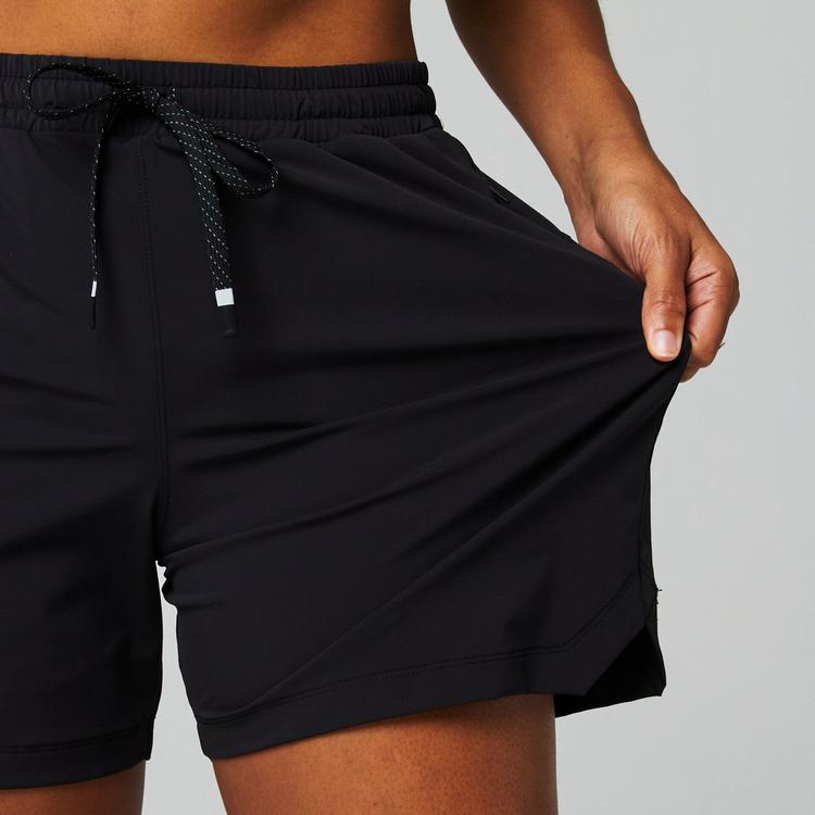 Fabletics Fabletics The One Short 12cm Shorts Damen - Black - 3 | SportScheck
