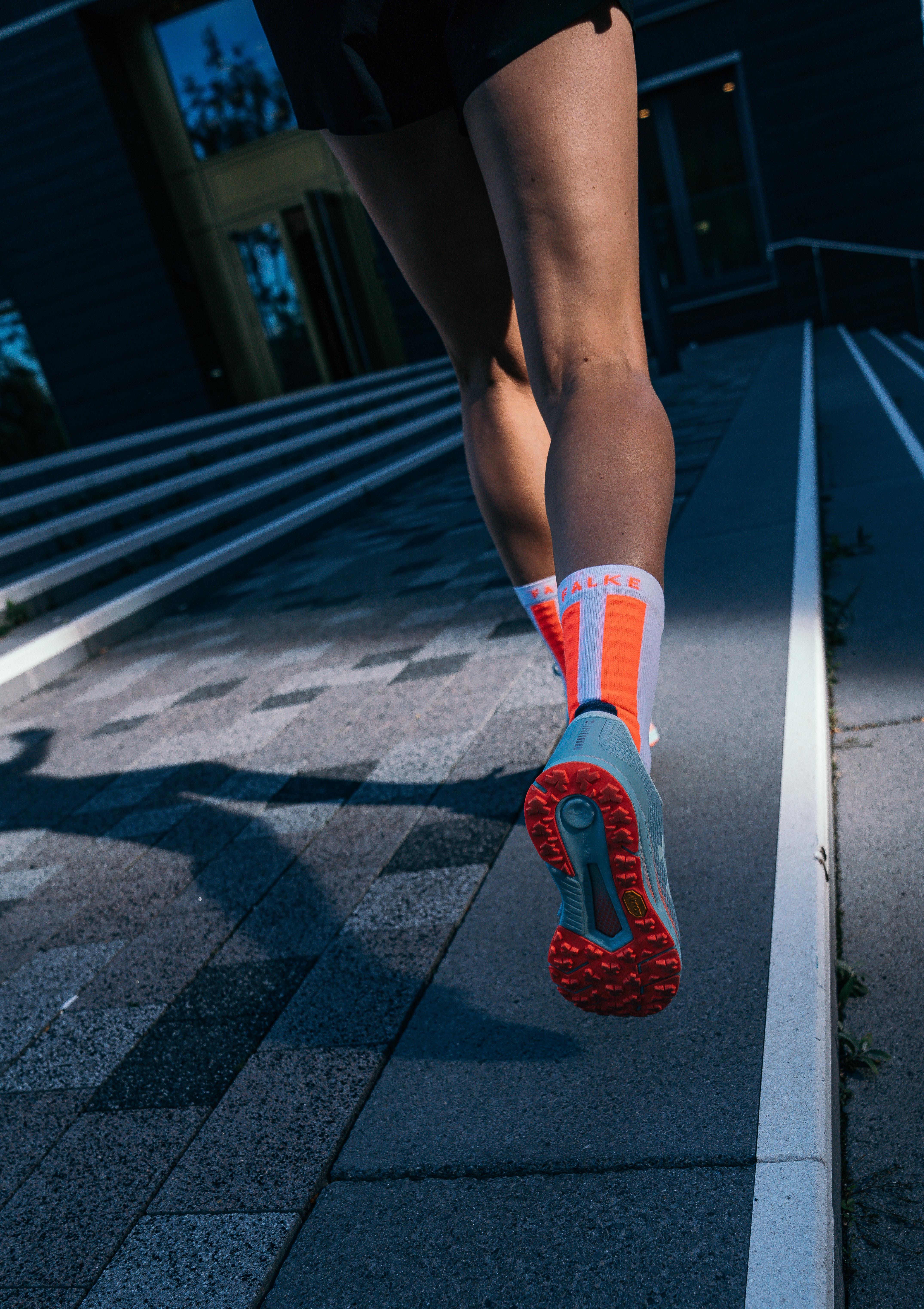 Laufen bei K&auml;lte - Falke Laufsocken