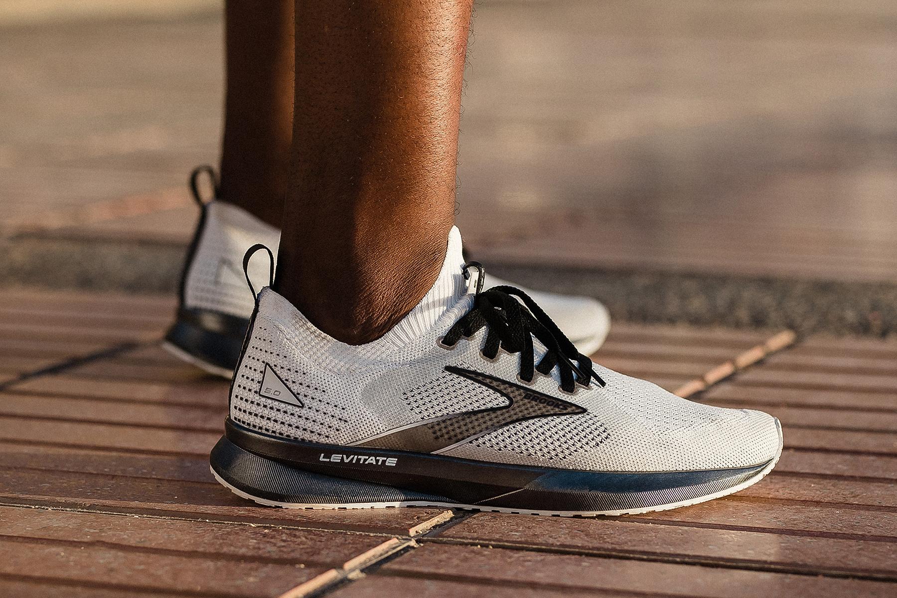 Brooks LEVITATE STEALTHFIT 5 Laufschuhe