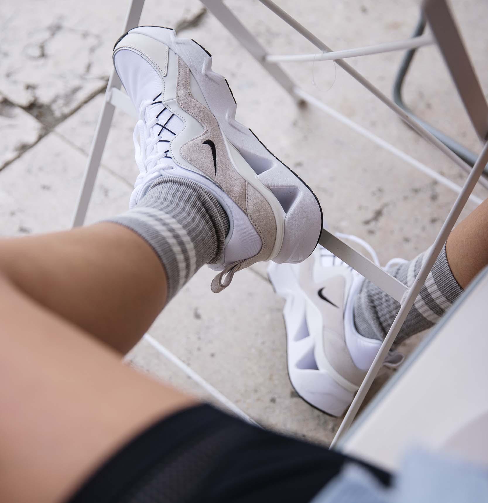 nike ryz 365 spruce aura