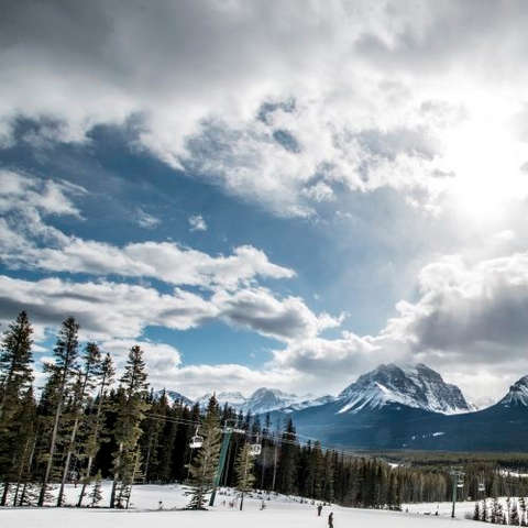 Ein Bild vom Nationalpark Banff in Kanada im Winter.