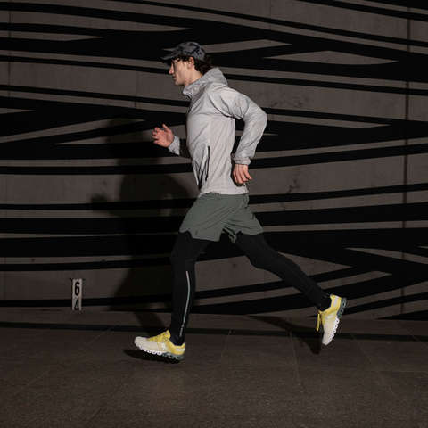 Das perfekte Lauf-Outfit für den Winter und die Dunkelheit - Stretch Running Leggings