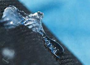 Grafische Darstellung der Gore Tex Pro Wasserdichte.