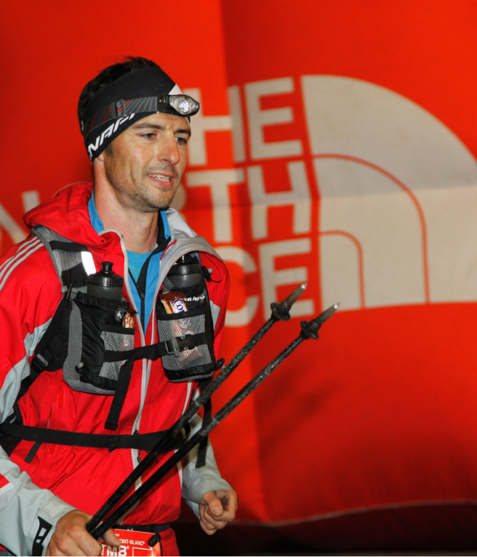 Thomas Reichl beim Laufen mit Läuferausrüstung